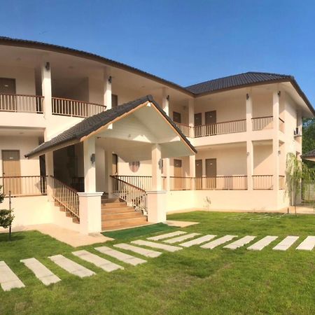 แหลมงอบเฮาส์ Laemngob House Villa Luaran gambar