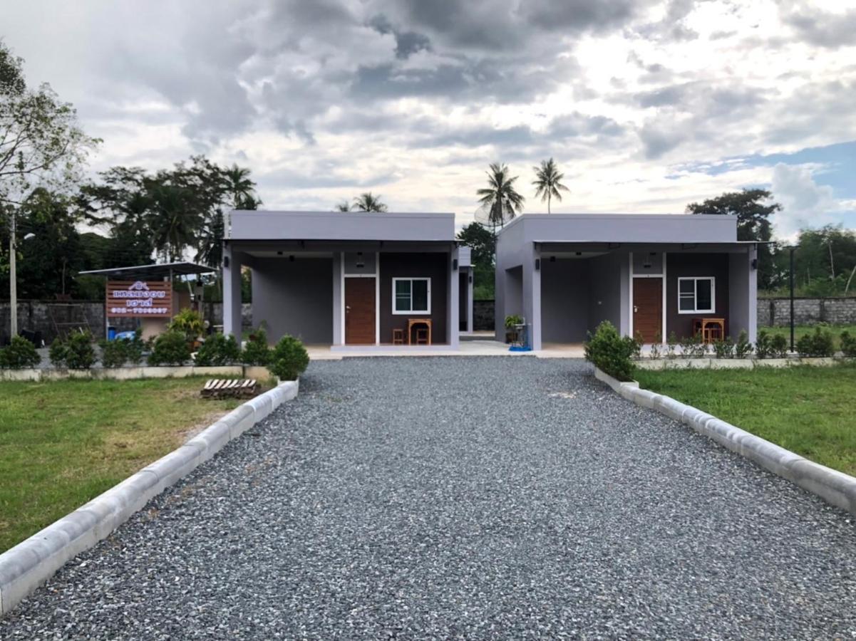 แหลมงอบเฮาส์ Laemngob House Villa Luaran gambar
